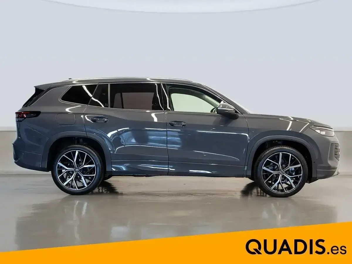 Usado VW Tayron 150 CV (110 kW) 2025 Gris SUV