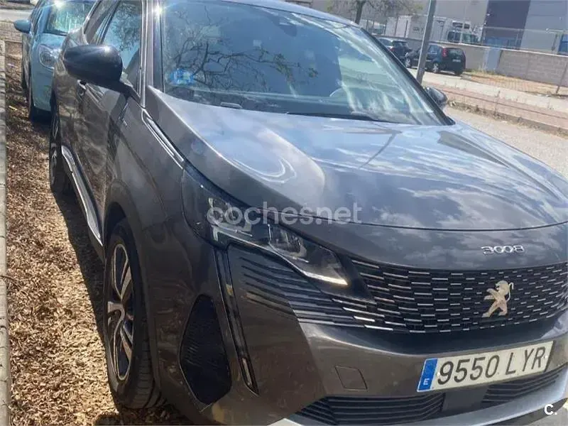 Usado Peugeot 3008 Active 225 CV (165 kW) 2022 Negro SUV