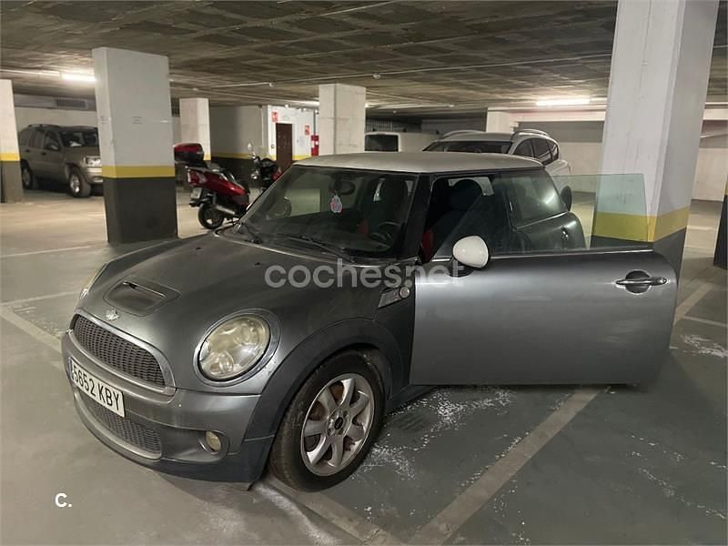 Gris / plata Usado 2007 Mini Cooper S Utilitario | 2500 € - Imagen 1/4