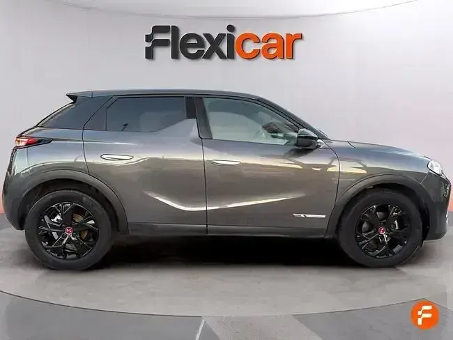 Usado DS Automobiles DS3 Crossback Chic 100 CV (73 kW) 2020 Gris SUV