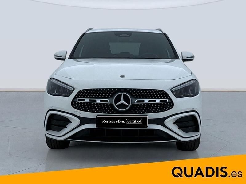 Usado Mercedes GLA250 218 CV (160 kW) 2025 Blanco SUV