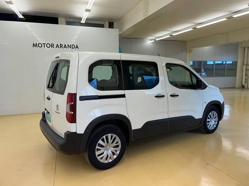 Usado Peugeot Rifter Active 101 CV (74 kW) 2020 Blanco Monovolumen