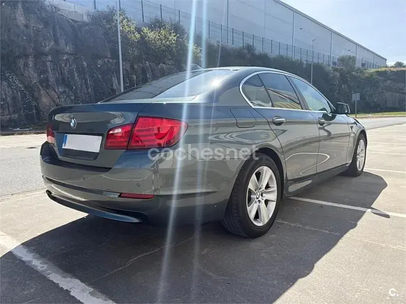 Usado BMW 520 Efficient Dynamics 184 CV (135 kW) 2013 Verde Berlina