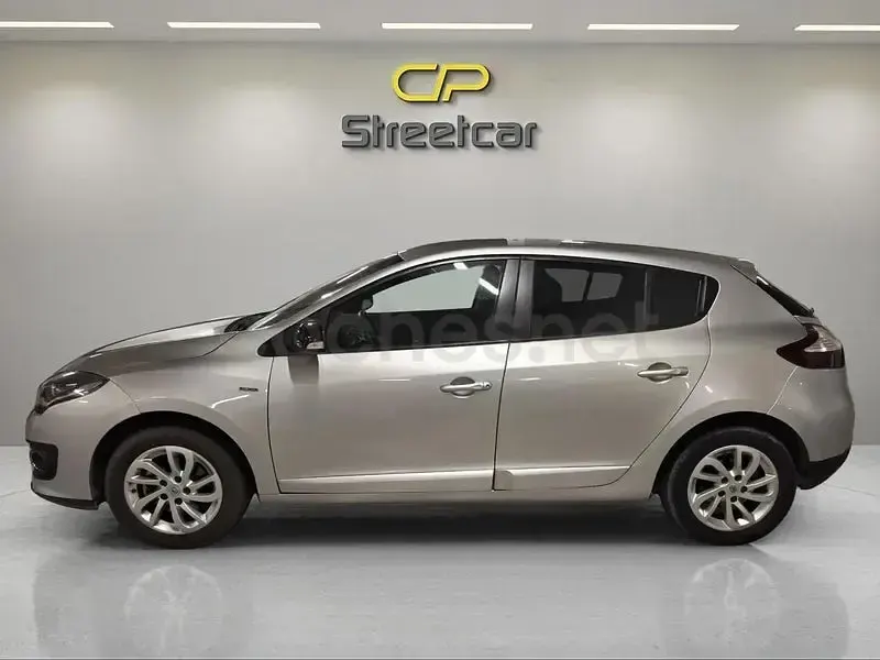 Usado Renault Mégane III GT 115 CV (84 kW) 2015 Gris / plata Berlina
