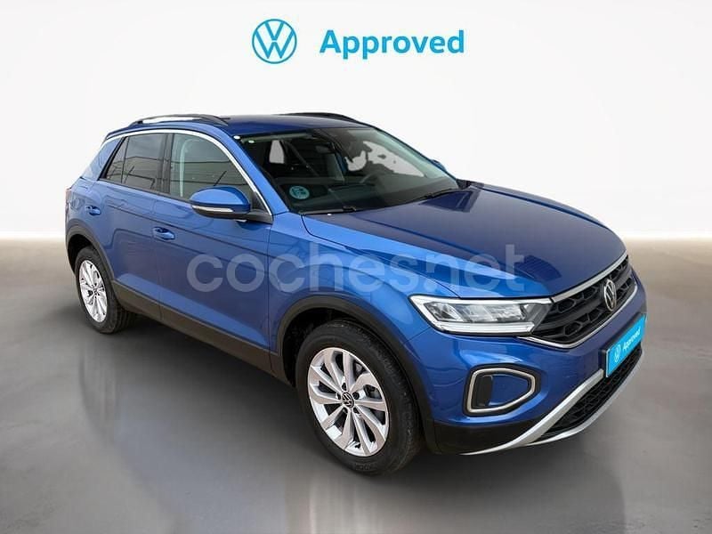 Azul Usado 2024 VW T-Roc Life SUV | 22.400 € (Buen precio) - Imagen 1/4