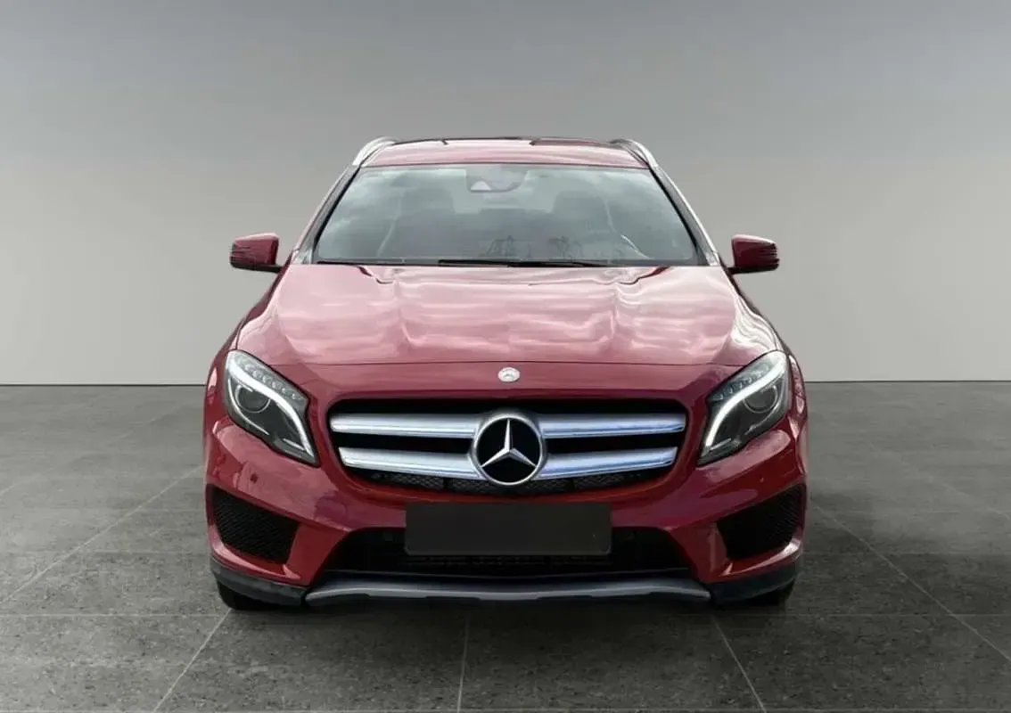 Usado Mercedes GLA220 AMG line 177 CV (130 kW) 2017 SUV