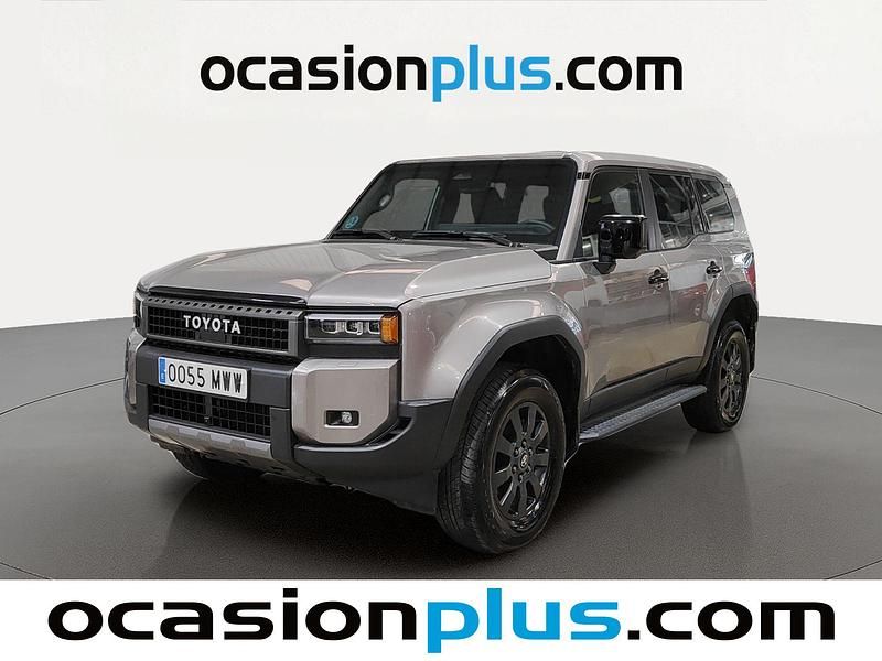Usado Toyota Land Cruiser 207 HP (152 kW) 2024 SUV
