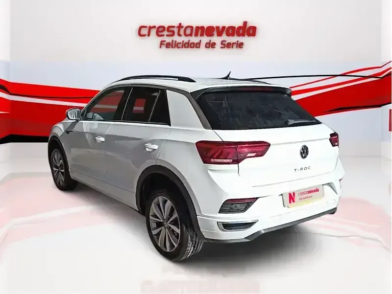 Usado VW T-Roc Advance 110 CV (80 kW) 2022 Blanco SUV