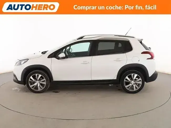 Usado Peugeot 2008 Allure 130 CV (95 kW) 2019 Blanco SUV