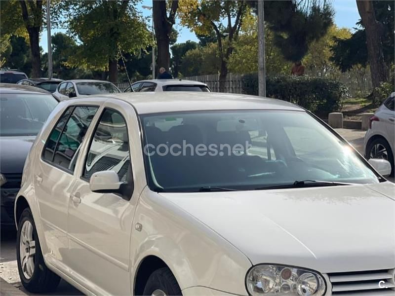 Blanco Usado 2001 VW Golf IV Conceptline Familiar | 1800 € (Precio justo) - Imagen 1/4