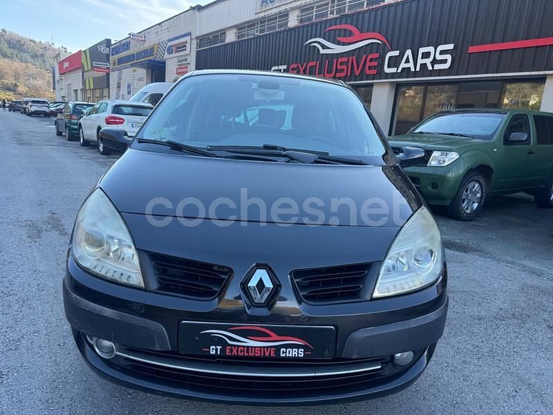 Usado Renault Scénic II Privilege 105 CV (77 kW) 2007 Negro Monovolumen