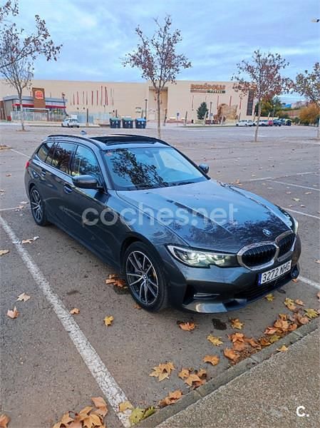 Gris / plata Usado 2021 BMW 330e Sport Line Familiar | 26.500 € (Precio justo) - Imagen 1/4
