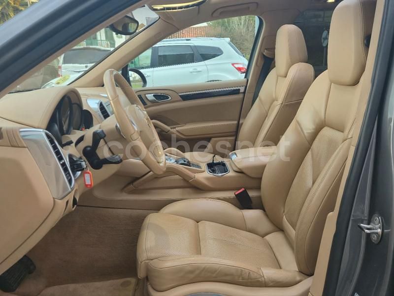 Usado Porsche Cayenne 245 CV (180 kW) 2012 Marrón SUV