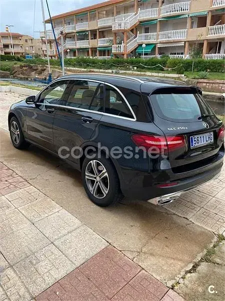 Usado Mercedes GLC250 204 CV (150 kW) 2015 Negro SUV