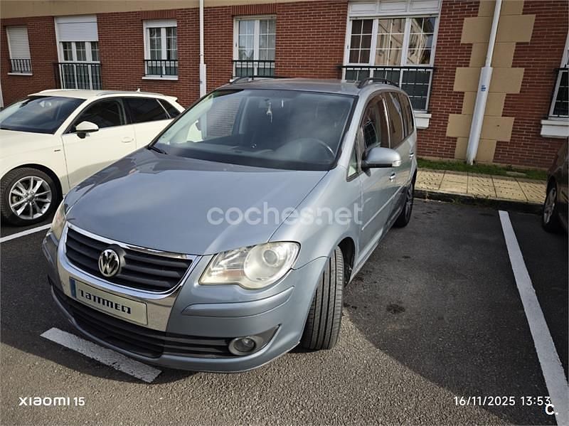 Gris / plata Usado 2008 VW Touran Advance Monovolumen | 5800 € (Precio justo) - Imagen 1/4