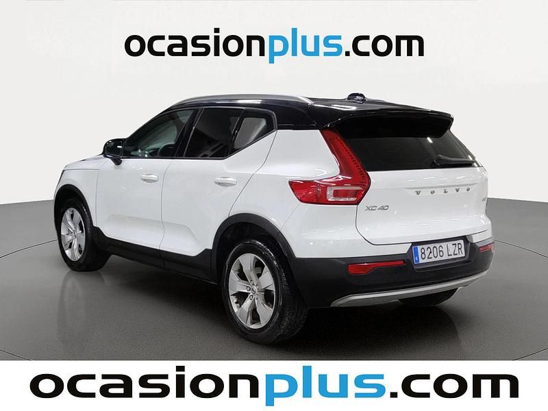 Usado Volvo XC40 Momentum 163 CV (119 kW) 2022 Blanco SUV