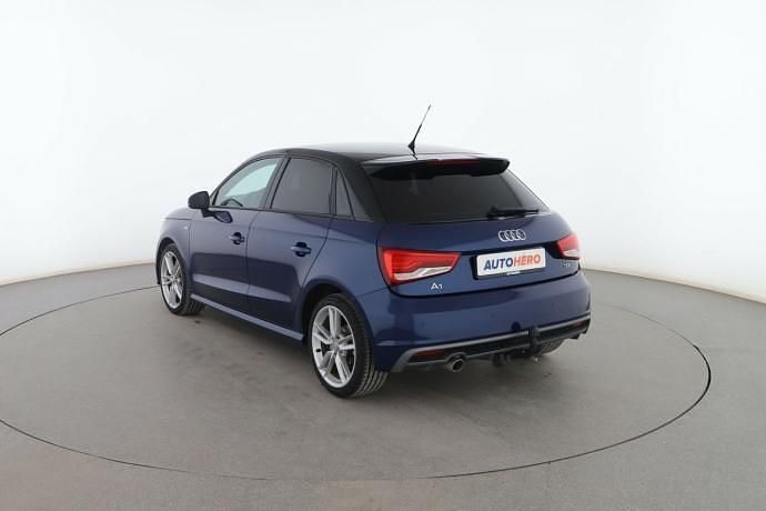 Usado Audi A1 Attraction 115 CV (84 kW) 2018 Azul Utilitario