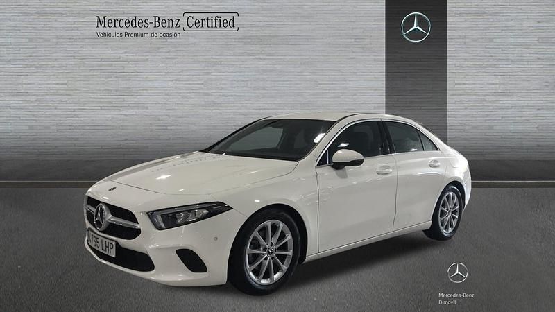 Blanco Usado 2020 Mercedes A180 Berlina | 24.900 € (Precio justo) - Imagen 1/4