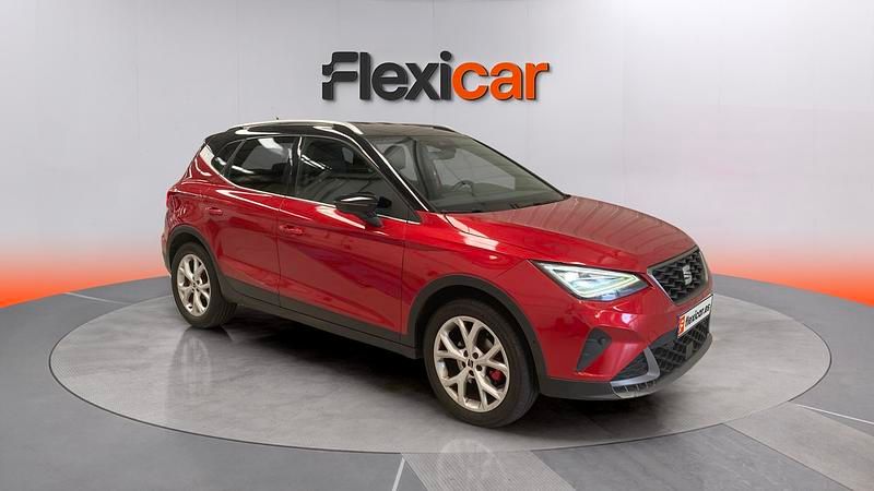 Usado Seat Arona FR 150 CV (110 kW) 2023 Rojo SUV