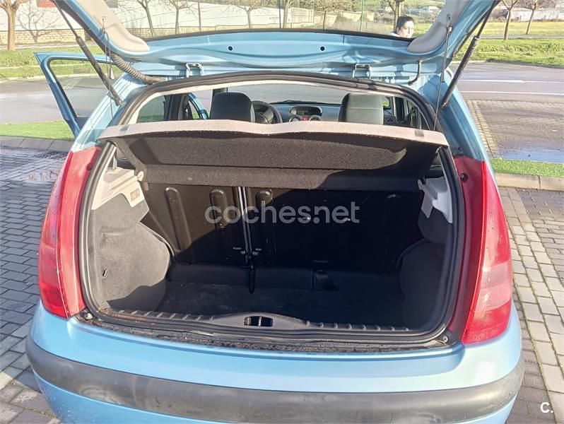 Usado Citroën C3 Exclusive 92 CV (67 kW) 2003 Azul Berlina