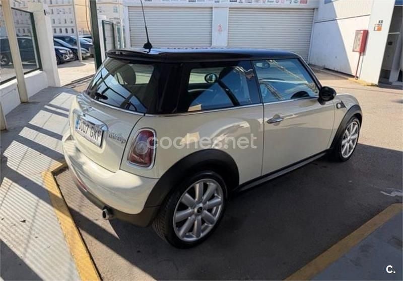 Usado Mini Cooper D 110 CV (80 kW) 2008 Beige Utilitario