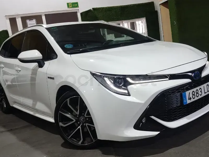 Usado Toyota Corolla Sport 180 CV (132 kW) 2020 Blanco Familiar