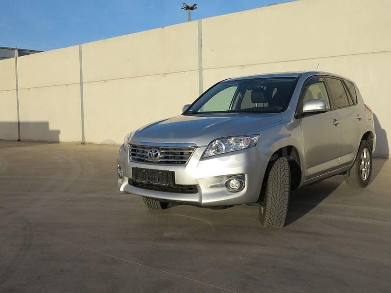 Usado Toyota RAV4 150 CV (110 kW) 2011 Gris / plata SUV
