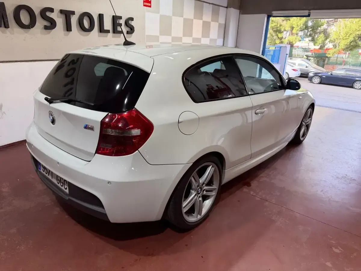 Occasion BMW 118 143 PK (105 kW) 2008 Wit Hatchback