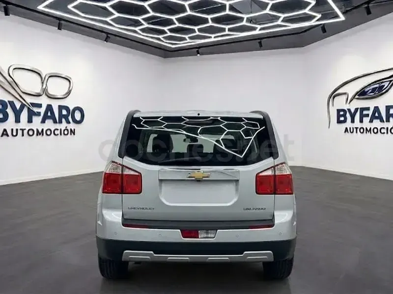 Usado Chevrolet Orlando LTZ 163 CV (119 kW) 2011 Blanco Monovolumen