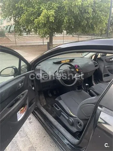 Usado Citroën C4 90 CV (66 kW) 2009 Negro Berlina