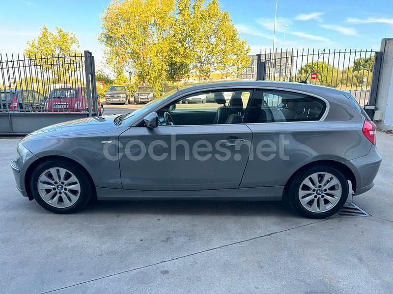Usado BMW 116 115 CV (84 kW) 2009 Gris / plata Utilitario