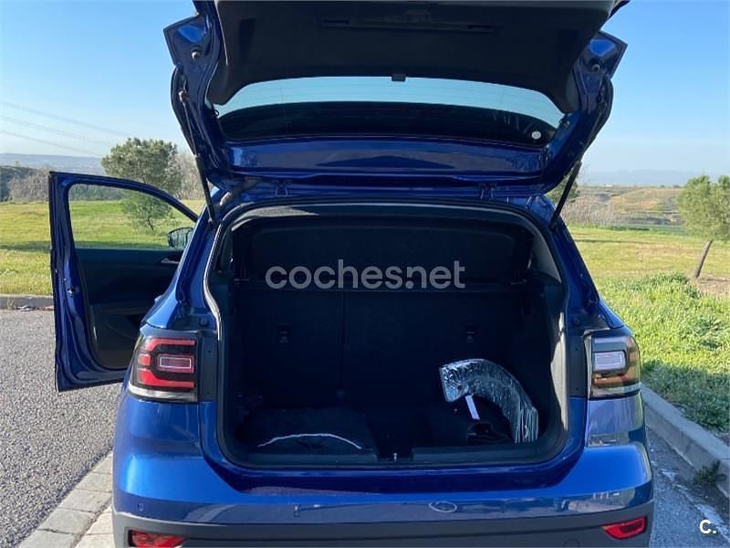 Usado VW T-Cross Advance 110 CV (80 kW) 2022 Azul SUV