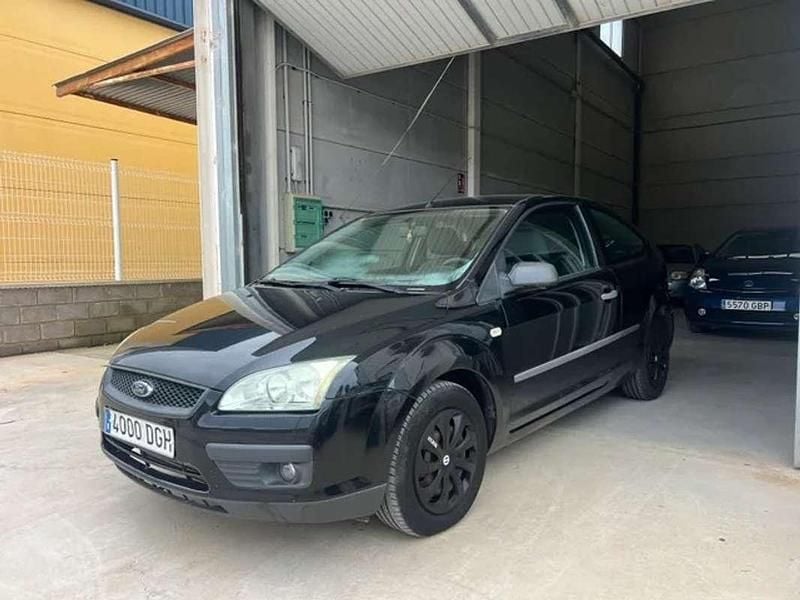 Negro Usado 2005 Ford Focus Utilitario | 2990 € - Imagen 1/4