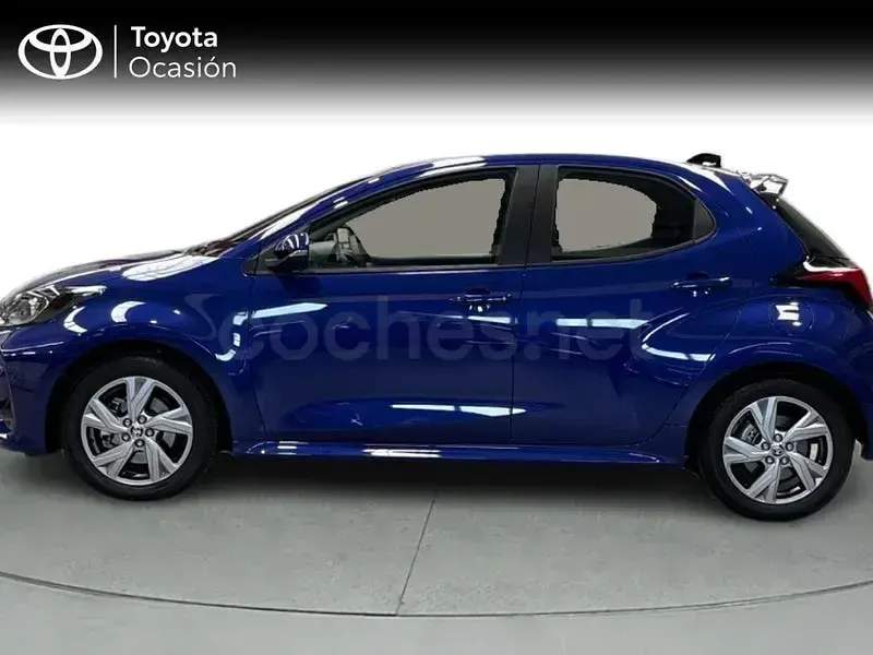 Usado Toyota Yaris Hybrid Active 116 CV (85 kW) 2025 Azul Berlina