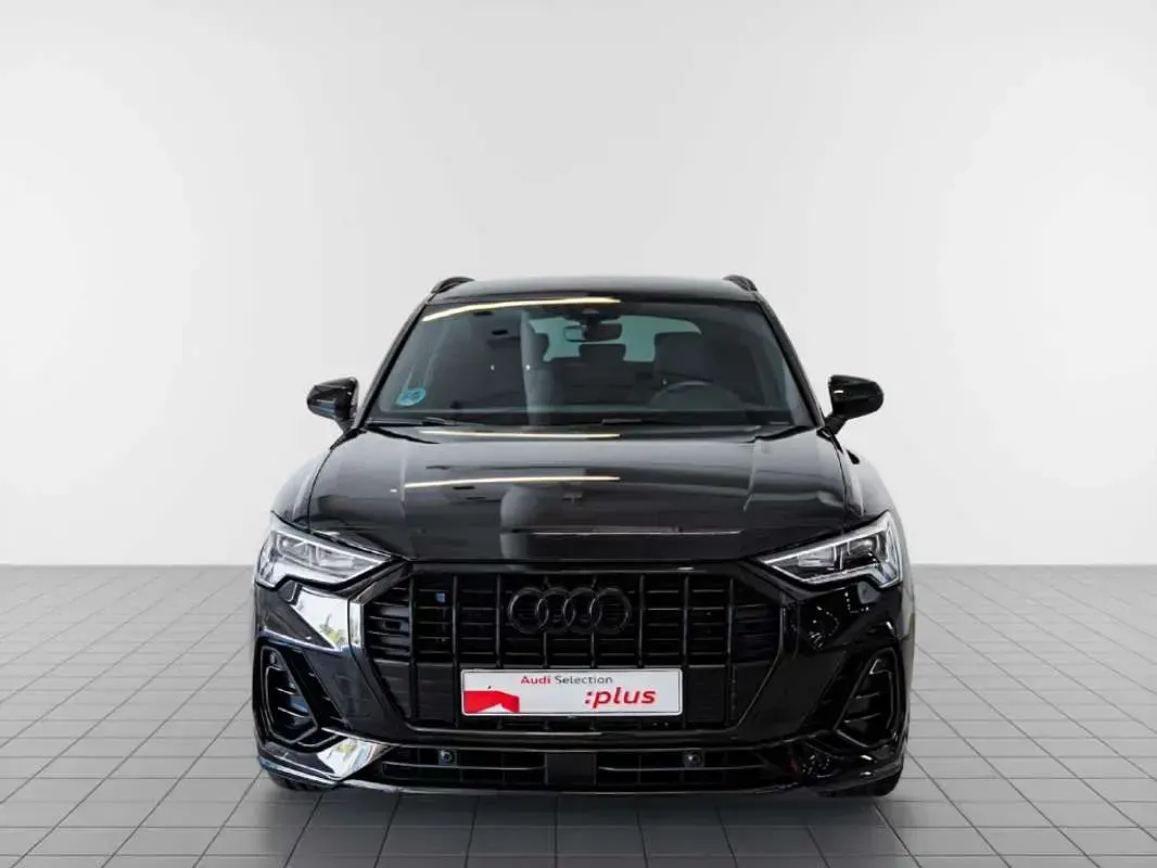 Usado Audi Q3 Ambiente 150 CV (110 kW) 2024 Negro SUV