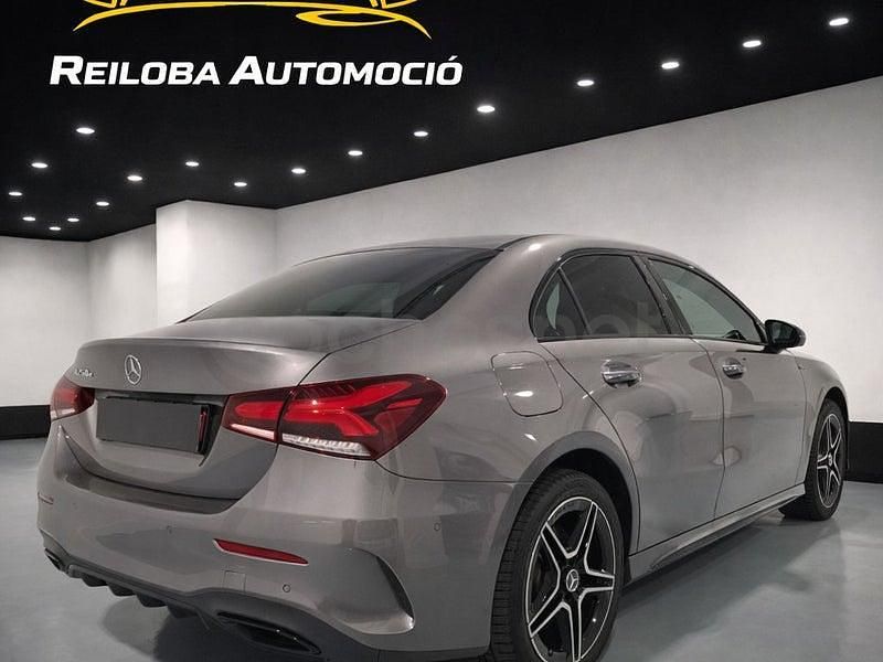 Usado Mercedes A250 218 CV (160 kW) 2021 Gris / plata Berlina