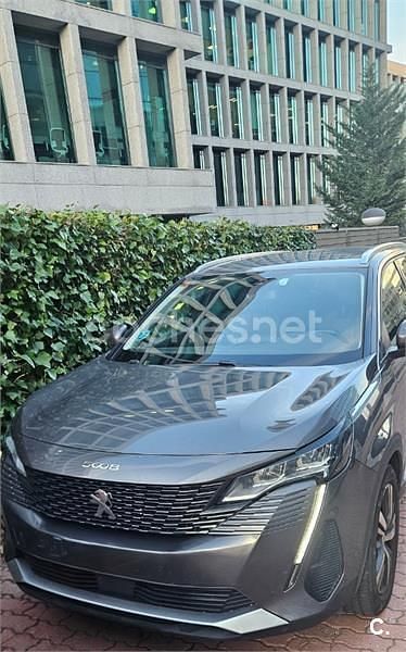Usado Peugeot 5008 Allure 130 CV (95 kW) 2021 Gris / plata SUV