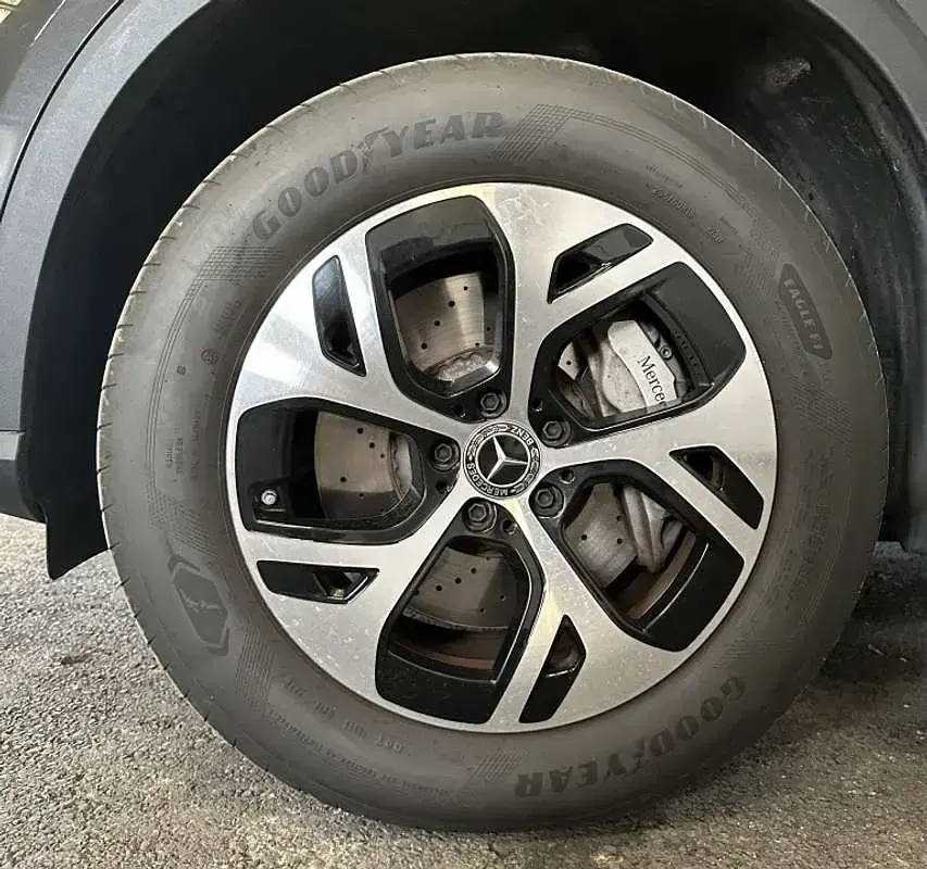 Usado Mercedes GLC300e 313 CV (230 kW) 2023 Gris SUV