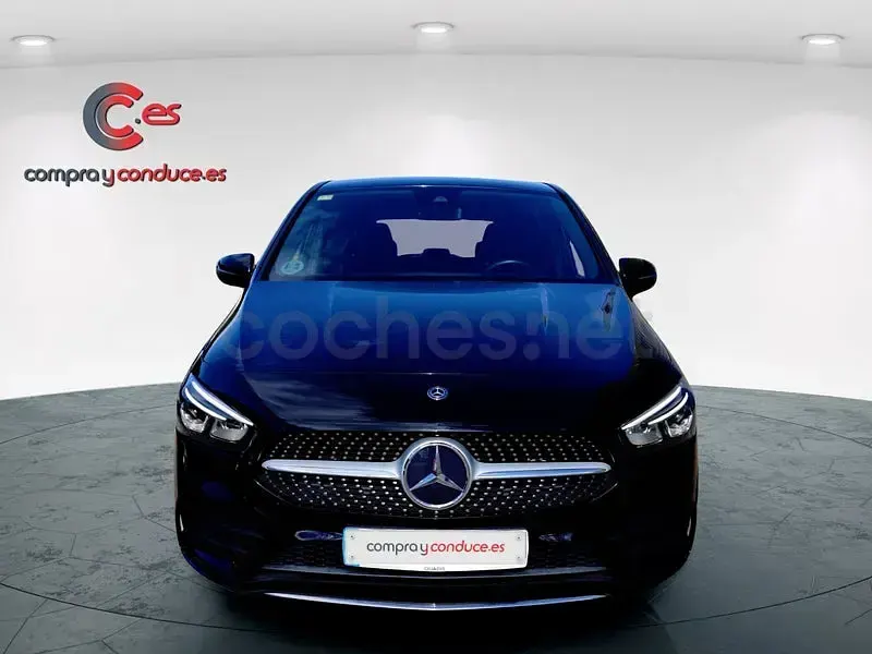 Usado Mercedes B180 116 CV (85 kW) 2020 Negro Monovolumen