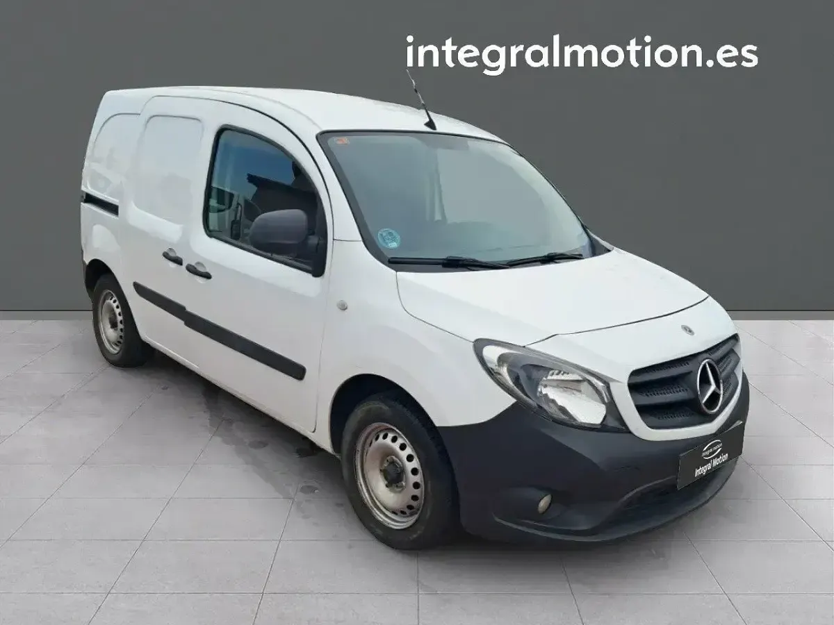 Usado Mercedes Citan 109 95 CV (69 kW) 2021 Blanco Berlina