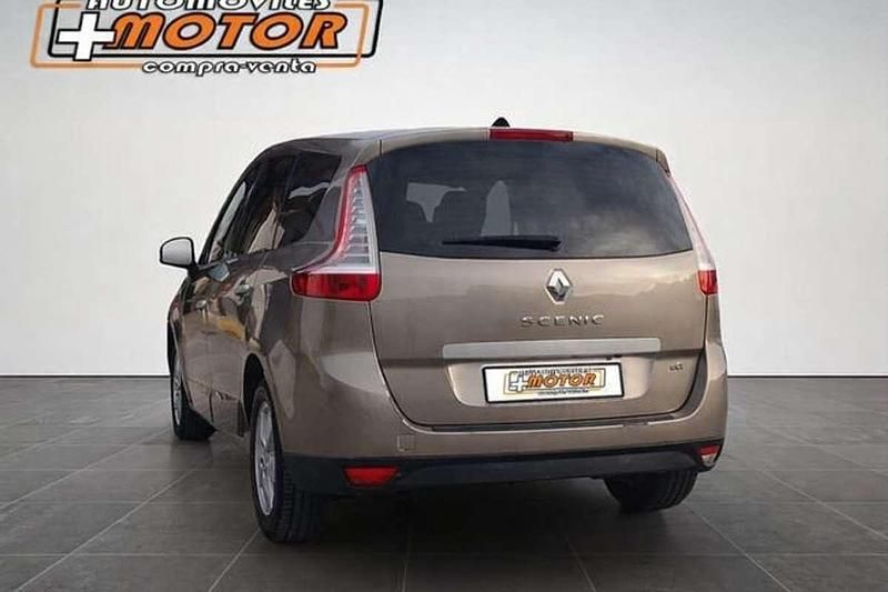 Usado Renault Scénic III Dynamique 131 CV (96 kW) 2011 Gris Monovolumen