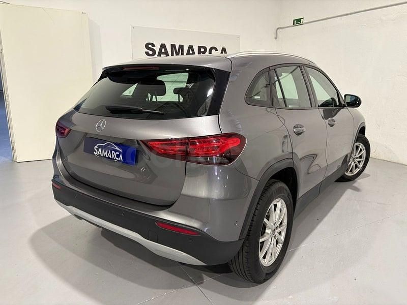 Usado Mercedes GLA200 150 HP (110 kW) 2021 Cinzento SUV