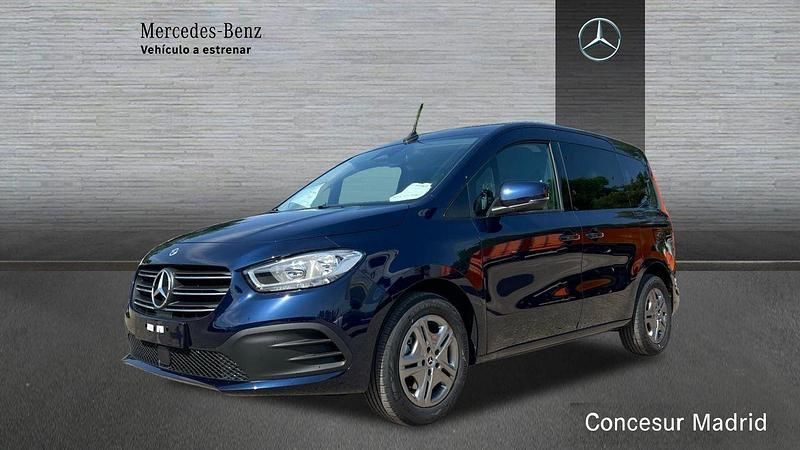 Nuevo Mercedes T180 115 CV (84 kW) 2026 Azul Monovolumen
