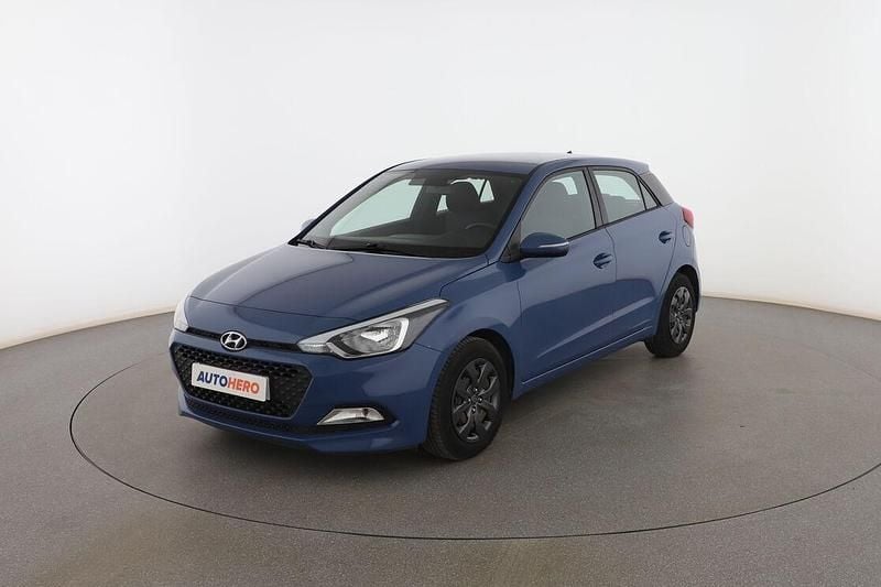 Azul Usado 2017 Hyundai i20 Utilitario | 9799 € (Precio justo) - Imagen 1/3