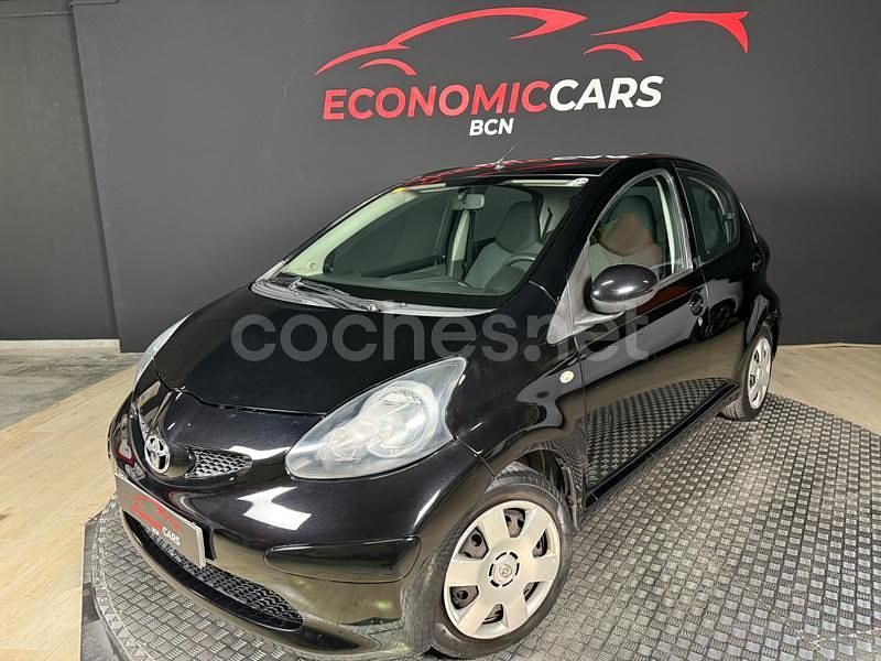 Negro Usado 2007 Toyota Aygo Utilitario | 5499 € (Precio justo) - Imagen 1/4