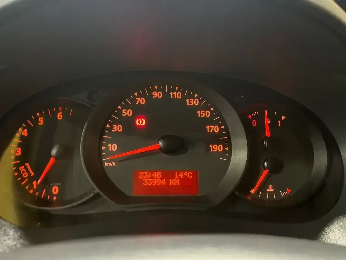 Usado Renault Kangoo 95 CV (69 kW) 2019 Amarillo Berlina