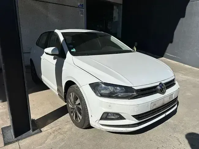 Usado VW Polo Advance 95 CV (69 kW) 2021 Blanco Berlina