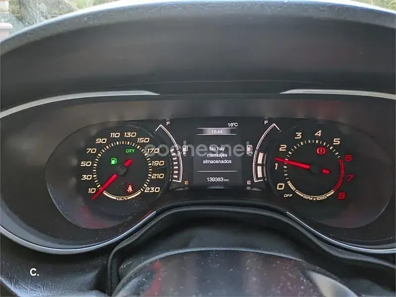 Usado Fiat Tipo Lounge 120 CV (88 kW) 2018 Azul Familiar