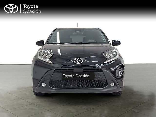 Usado Toyota Aygo X Play 72 CV (52 kW) 2024 Negro SUV