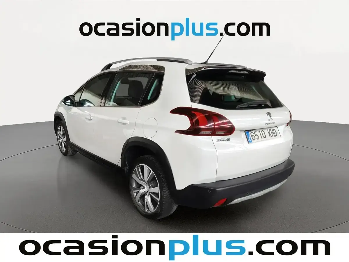 Usado Peugeot 2008 Allure 110 CV (80 kW) 2018 Blanco SUV